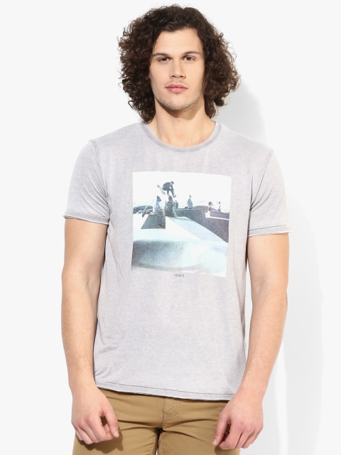 

Grey Printed Slim Fit Round Neck T-Shirt