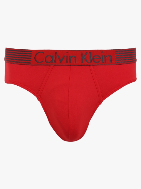 

Red Solid Brief