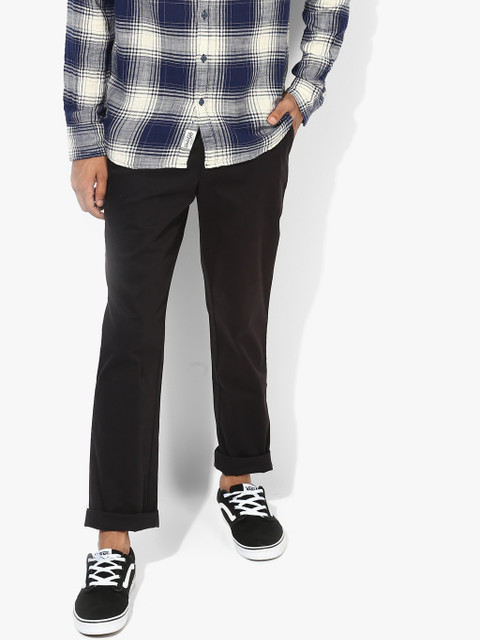 

Blackberrys Black Solid B-90A Regular Fit Chinos