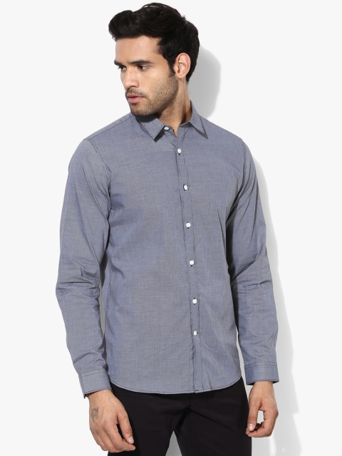 

Grey Solid Slim Fit Casual Shirt