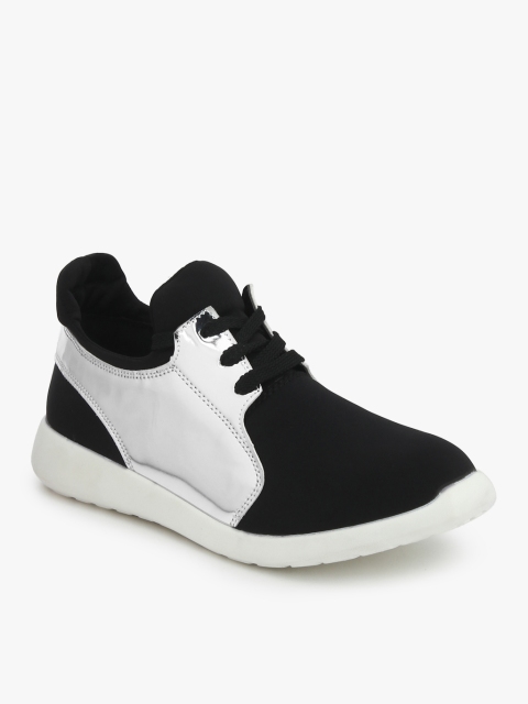 

Takashimi Black Casual Sneakers
