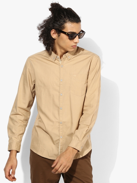 

Beige Solid Slim Fit Casual Shirt