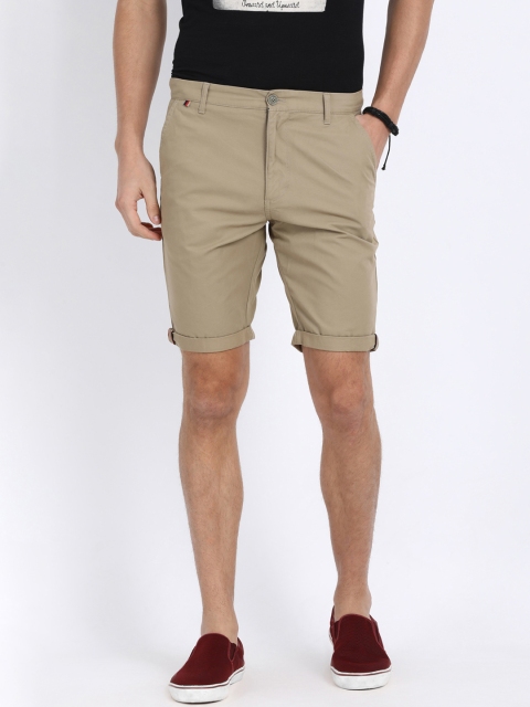 t-base Beige Men Solid Regular Fit Regular Shorts