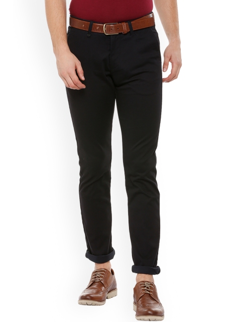 

Van Heusen Sport Men Black Slim Fit Solid Trousers