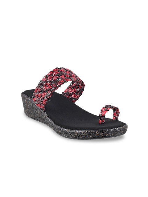 

Metro Women Red Woven Design Sandals