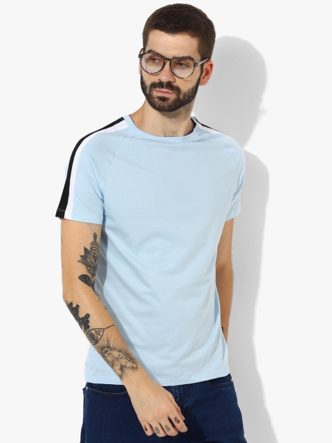 

Jack & Jones Men Blue Solid Round Neck T-shirt