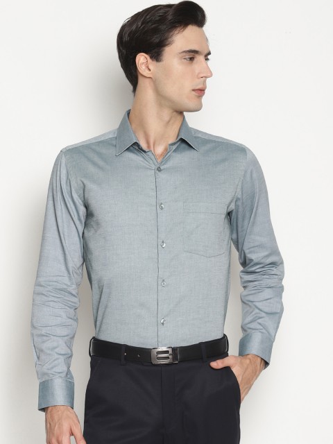 

IVOC Men Green Comfort Regular Fit Solid Formal Shirt