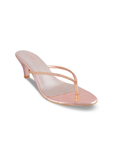 

Metro Women Brown Solid Sandals