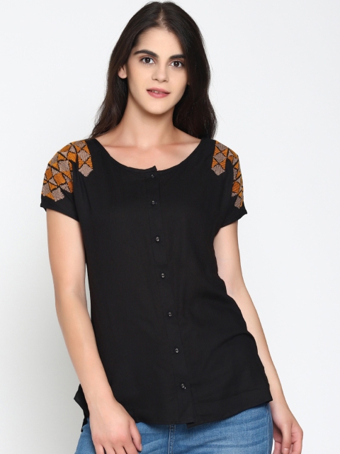 

UNTUNG Women Black Solid Top