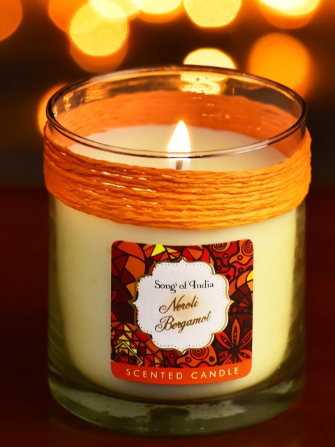 

Archies White Scented Candle
