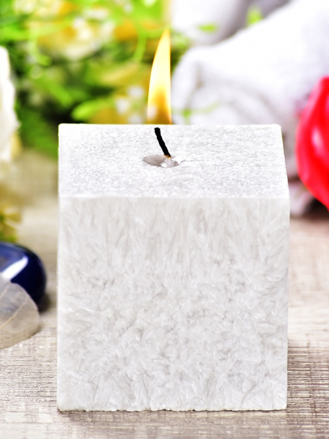

Archies White Scented Candle