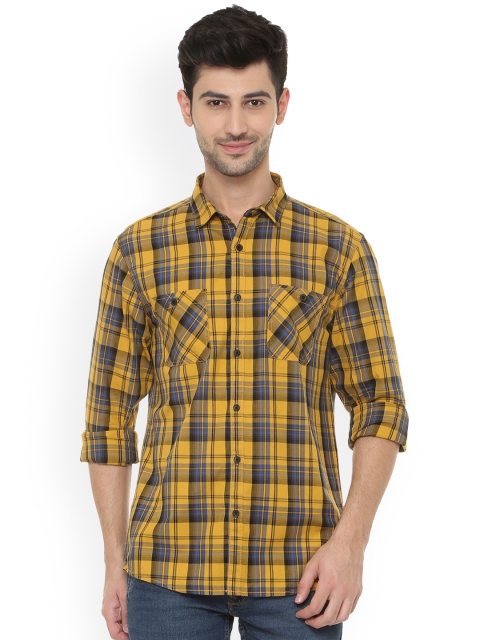 

People Men Yellow & Navy Blue Slim Fit Checked Casual Shirt