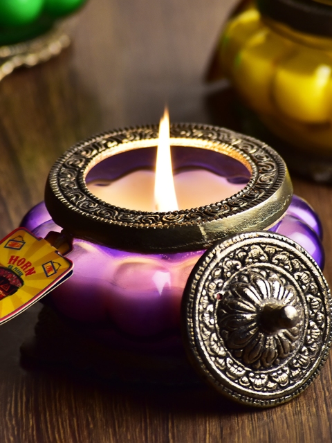 

Archies Purple Scented Candle