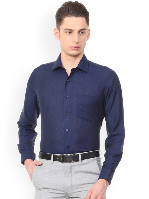 

Van Heusen Men Blue Regular Fit Solid Formal Shirt