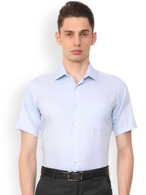 

Van Heusen Men Blue & White Regular Fit Checked Formal Shirt