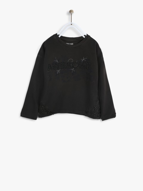 

Brown Sweatshirt