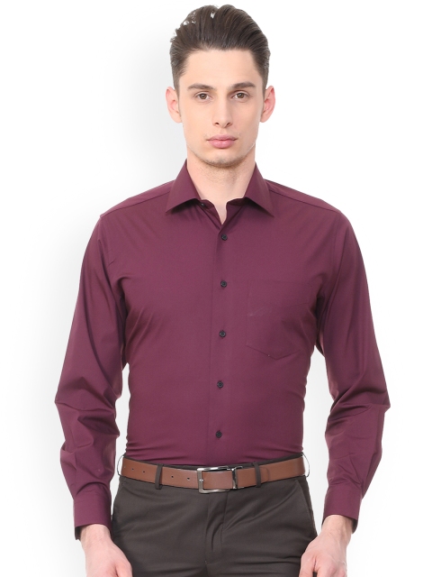 

Van Heusen Men Burgundy Regular Fit Solid Formal Shirt