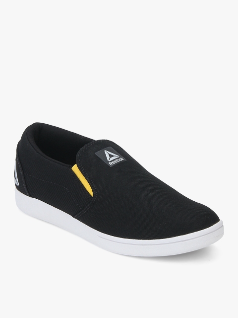 

Tread Breeze Black Sneakers
