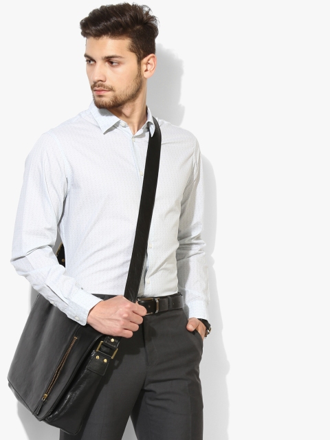 

Off White Printed Slim Fit Formal Shirt