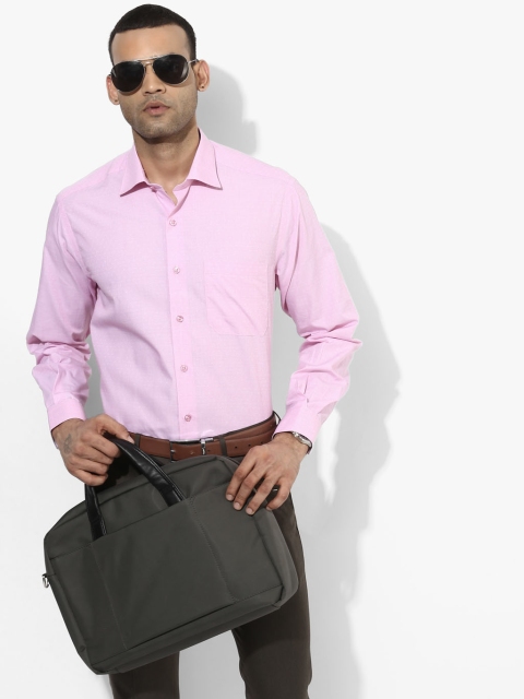 

Pink Solid Regular Fit Casual Shirt