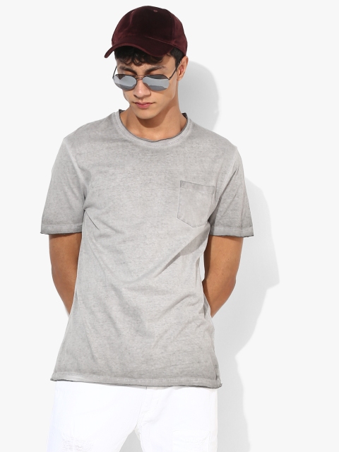 

Grey Solid Regular Fit Round Neck T-Shirt