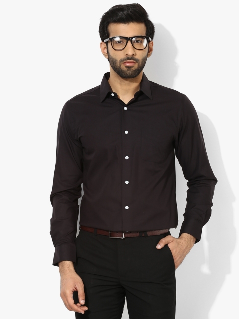 

Black Solid Slim Fit Formal Shirt