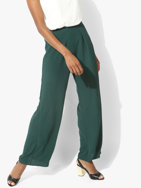 

Green Solid Slim Fit Chinos
