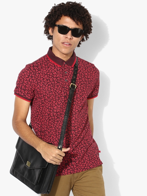 

Red Printed Polo Collar T-shirt