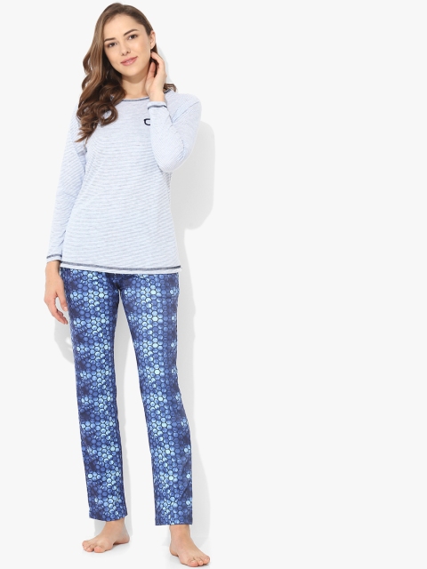 

Sweet Dreams Blue & White Printed Night suit