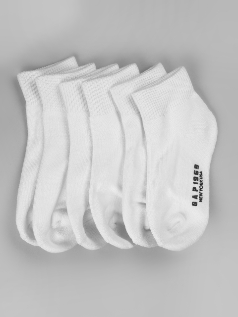 

GAP Boys White Quarter Socks (6-Pack)