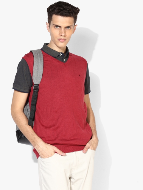 

Maroon Solid V-Neck Sweater