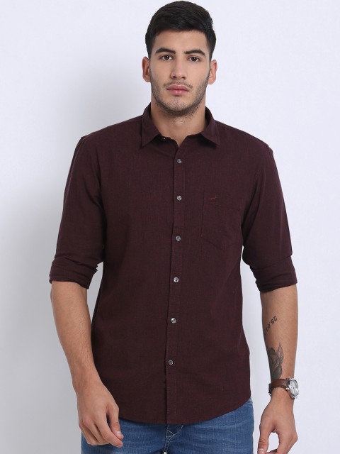 

Crocodile Men Maroon Slim Fit Solid Casual Shirt