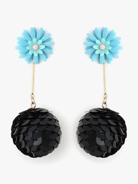 

Multicoloured Metal Danglers And Drop, Multi