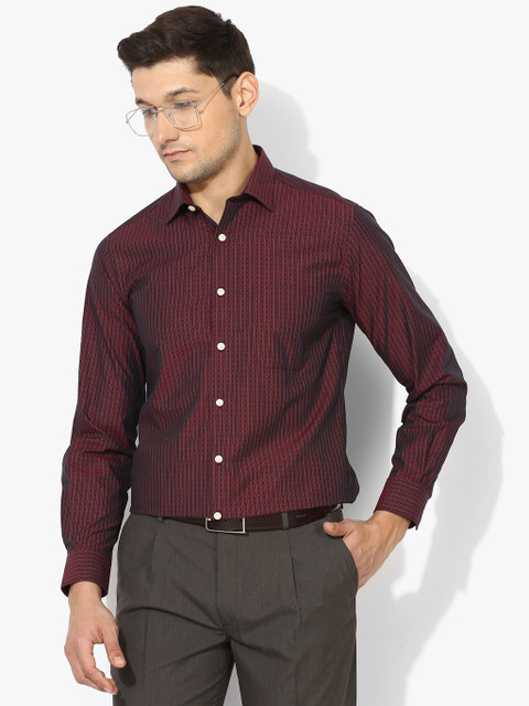 

Maroon Printed Slim Fit Formal Shirt