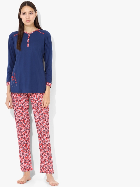 

Sweet Dreams Navy Blue and Red Printed Night suit