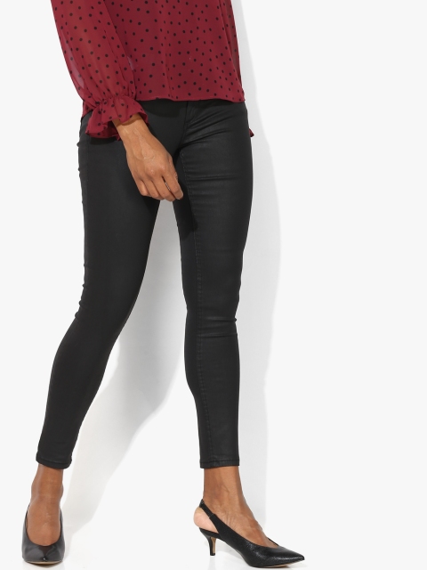 

Black Solid Mid Rise Regular Fit Jeans