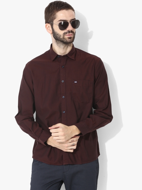 

Burgundy Solid Regular Fit Casual Shirt