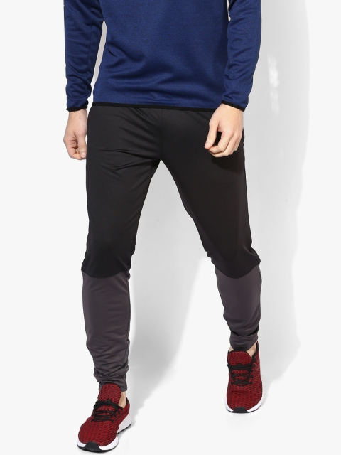 

Black Jogger