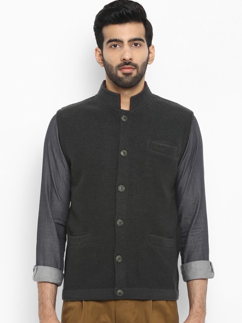 

ColorPlus Men Charcoal Grey Solid Padded Tailored Sleeveless Jacket