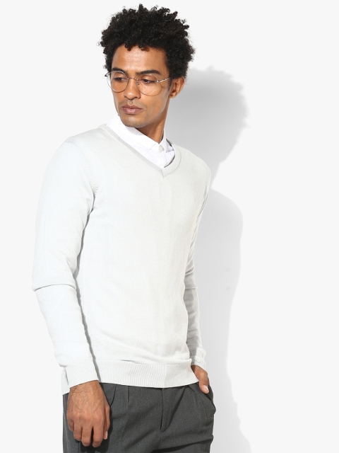 

Grey Solid V-Neck Sweater