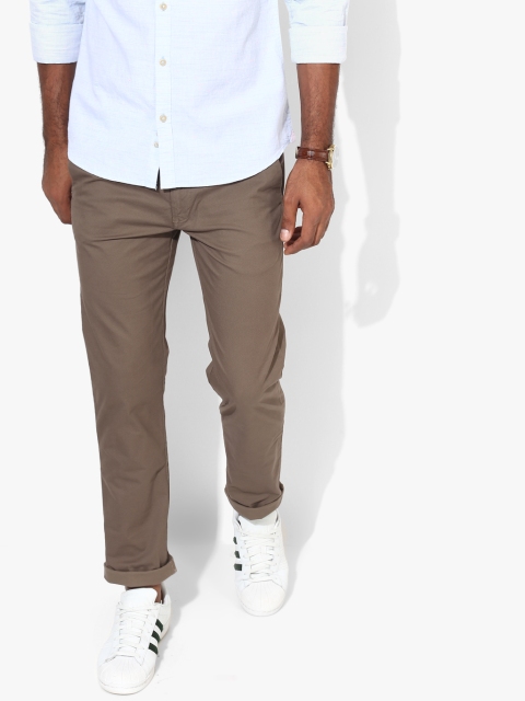 

Brown Solid Slim Fit Chinos
