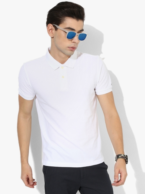 

Arrow Sport Men White Solid Polo Collar T-shirt