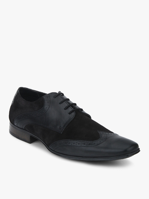 

Black Textured Brogues Formal Shoes
