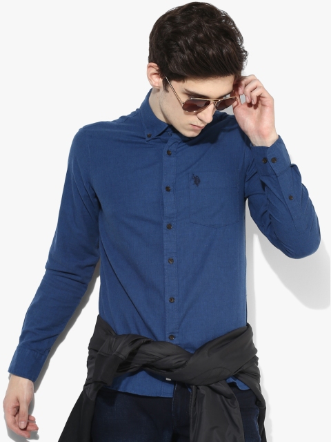 

Blue Solid Straight Fit Casual Shirt