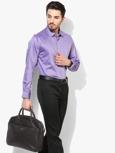 

Purple Solid Slim Fit Formal Shirt