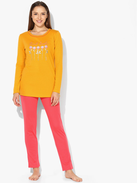 

Mustard Printed Nightdress