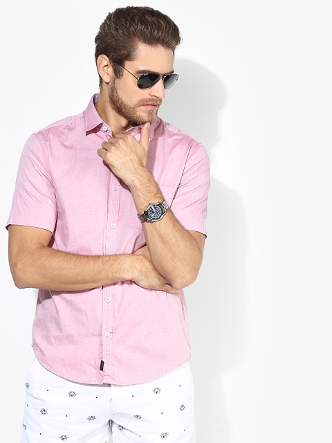 

Pink Solid Slim Fit Casual Shirt