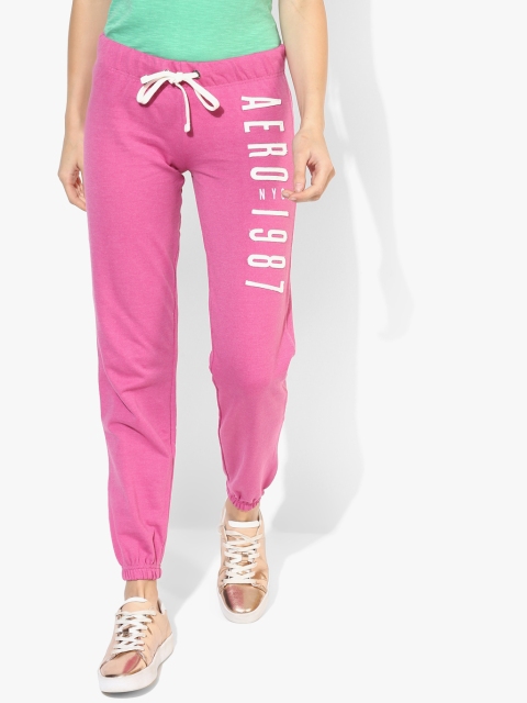

Fuchsia Solid Slim Fit Chinos