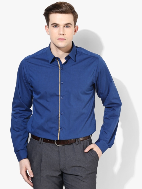 

Blue Solid Slim Fit Club Wear Shirt