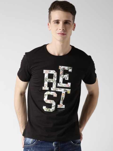 

Metersbonwe Men Black Printed Regular Fit Round Neck T-Shirt